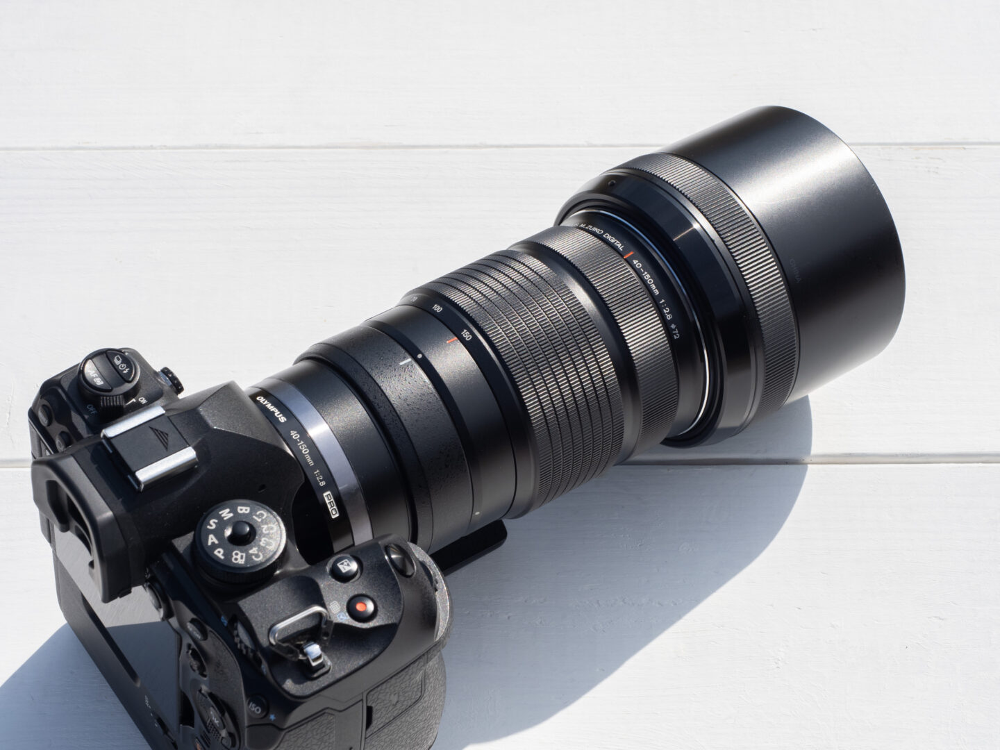 OLYMPUS  ED 40-150mm F2.8カメラ