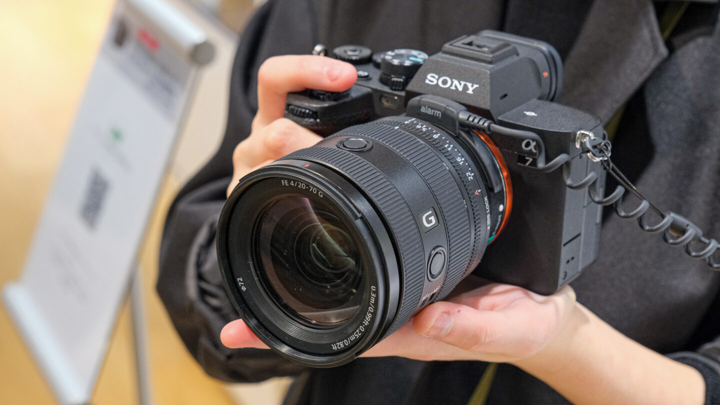 【新品】 Sony FE 20-70mm F4 G SEL2070G ソニーカメラ