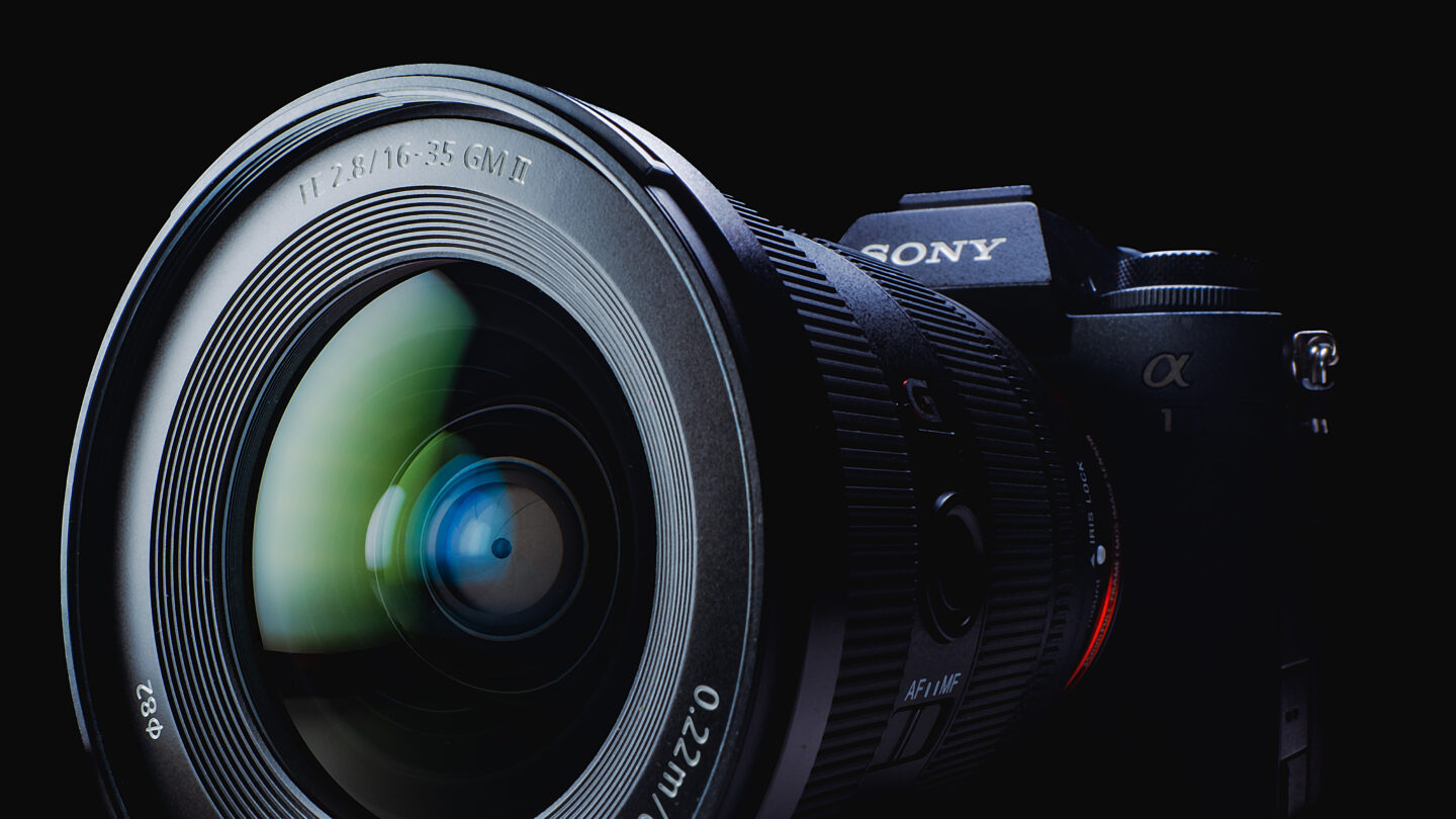 SONY  大三元レンズ 16-35mm GMスマホ/家電/カメラ