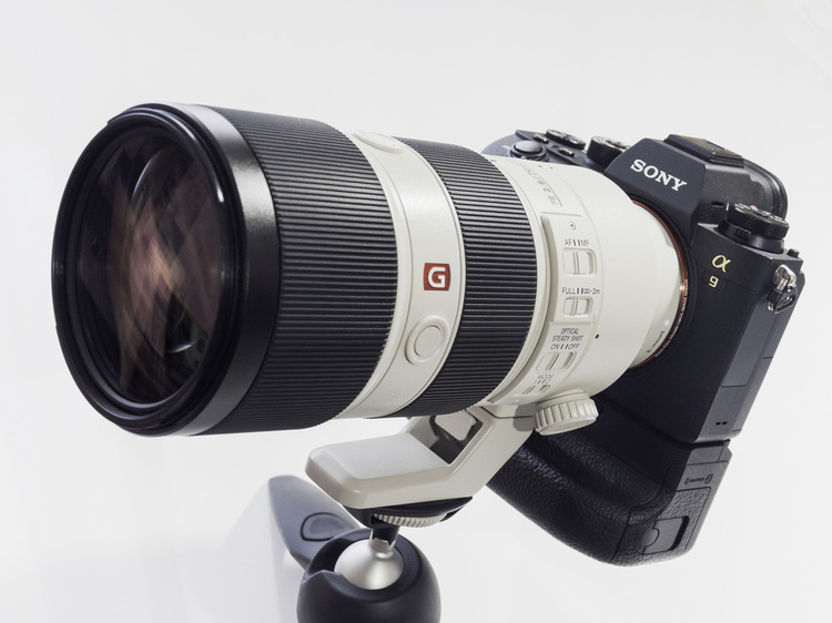 望遠レンズ  ソニー FE 70-200mm F2.8 GM OSS / G Mカメラ